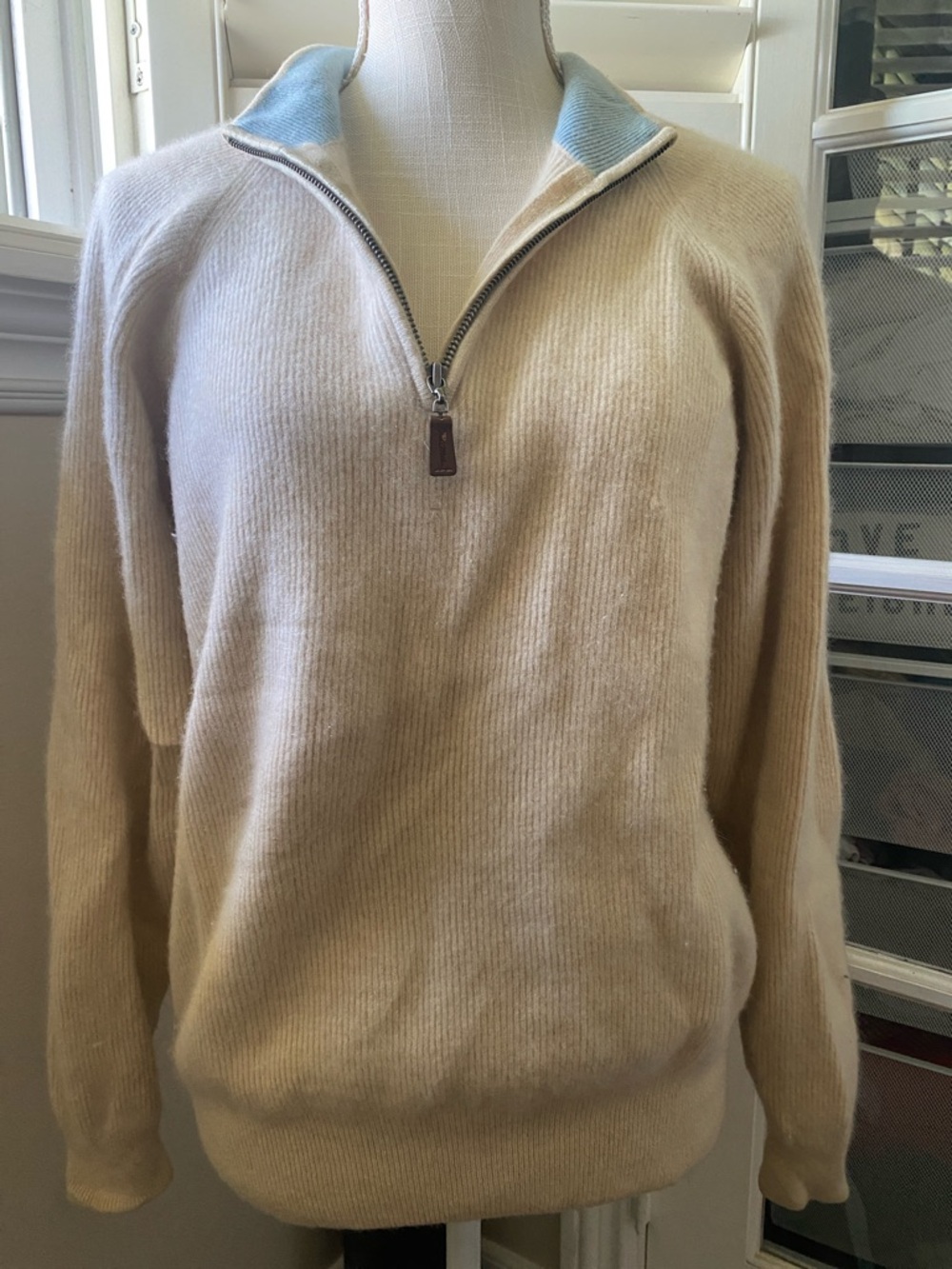 Peter Millar Cream 1/4 Zip 100% pure cashmere Sweater medium